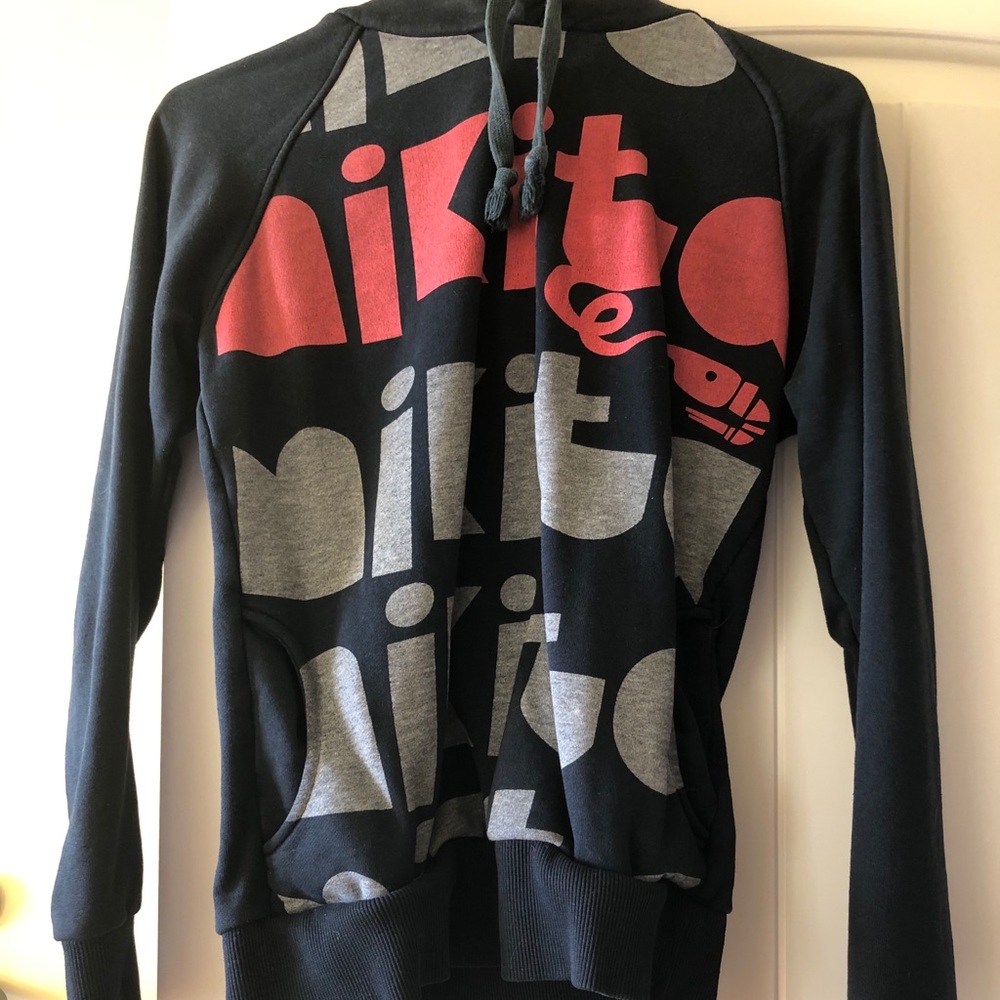 Nikita hoodie size small